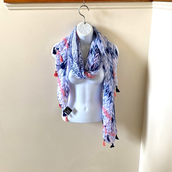 Scarf. New with tag. 50% cotton 50% Viscose. - Picture 2 of 5